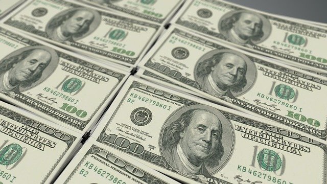 Stacks of one hundred dollar bills (American) by 3D Animation Production Company from Pixabay