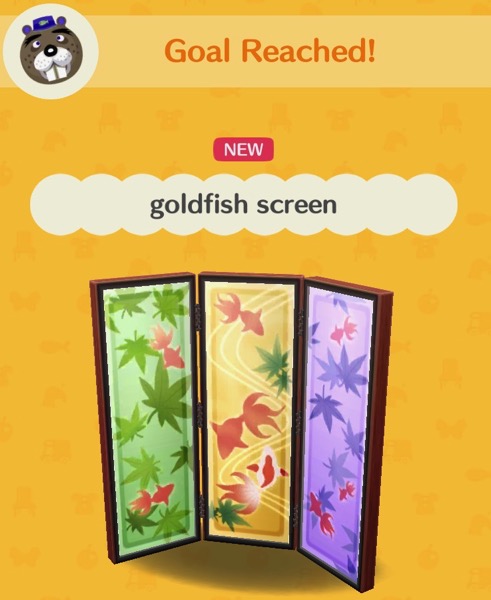 A three-part screen trimmed with wood. The first one is an overhead view of orange goldfish with green leaves. The middle has fancy tail goldfish. The last has smaller goldfish with purple leaves.