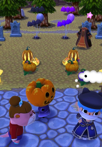 Magical Halloween 3 is the last class in the series. My Pocket Camp character is thinking about where to put items. Near them is Jack and Lottie. In the background is the Magical Halloween 3 scene.
